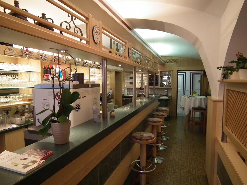 Hotel Die Traube 아드몬트 외부 사진